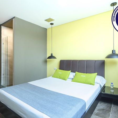 3H Hotel Centro Historico เมเดยิน ภายนอก รูปภาพ