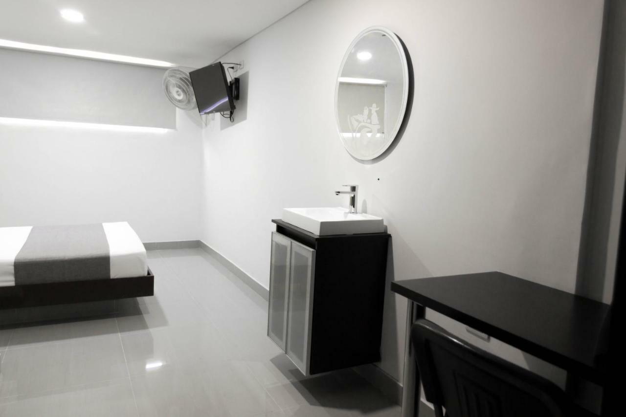 3H Hotel Centro Historico เมเดยิน ภายนอก รูปภาพ